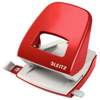 Dziurkacz duży metalowy Leitz, czerwony, 10 lat gwarancji, 30 kartek, Dziurkacze, Drobne akcesoria biurowe