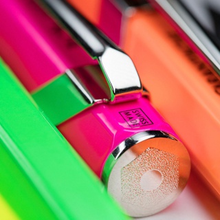 Pióro wieczne CARAN D'ACHE 849 Fluo Line, M, zielone, Pióra, Artykuły do pisania i korygowania