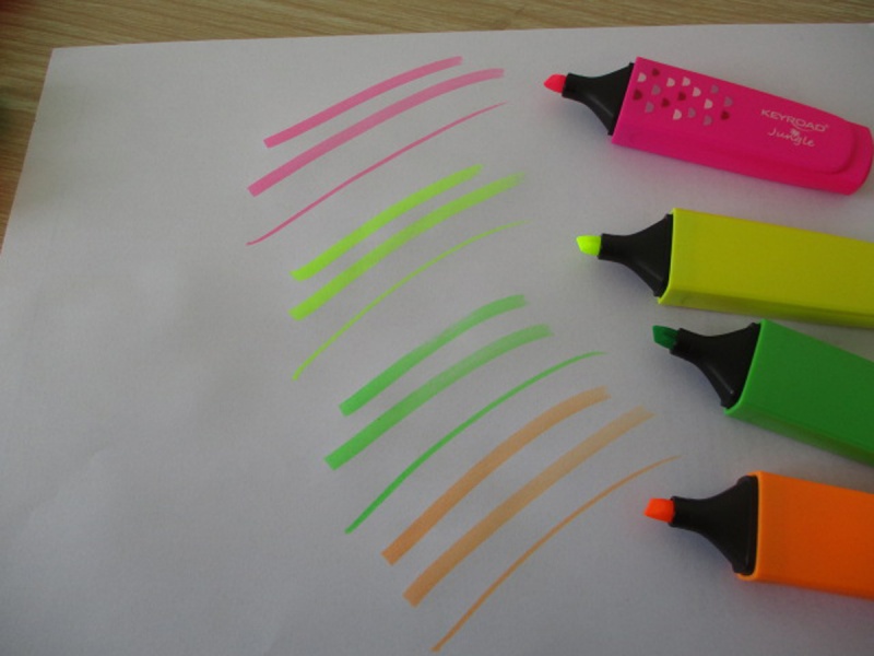 Zakreślacz KEYROAD Fluo Jungle, 1-5 mm, 4 szt., etui, mix kolor&oacute;w, Plastyka, Artykuły szkolne