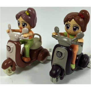 FIGURKA NA SKUTERZE 10,5 CM NAPĘD 35513, Pojazdy, Zabawki