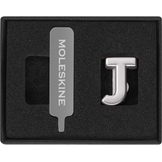 Przypinka MOLESKINE J, srebrna, Notatniki, Zeszyty i bloki