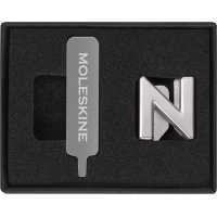 Przypinka MOLESKINE N, srebrna, Notatniki, Zeszyty i bloki