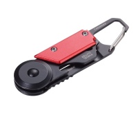 Brelok TROIKA Egon, z karabińczykiem, 5 funkcji, czarno‑czerwony, Ekskluzywne, Gadżety