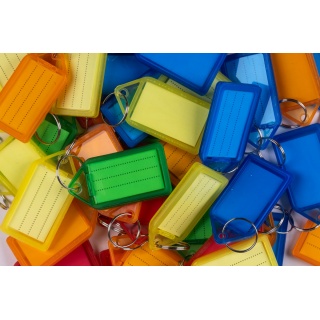 Zawieszki na klucze Q-CONNECT, 55x30mm, 40 szt., mix kolor&oacute;w, Szafki na klucze, Wyposażenie biura