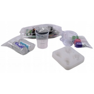 ZESTAW ZR&Oacute;B TO SAM, Zabawki