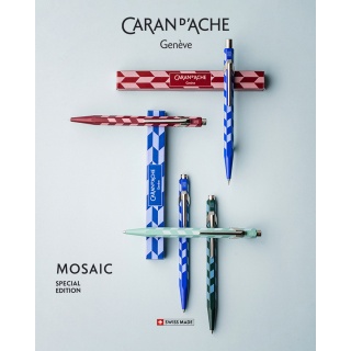 Oł&oacute;wek mechaniczny CARAN D'ACHE 844 Mosaic, 0,5mm, w pudełku, royal blue, Oł&oacute;wki, Artykuły do pisania i korygowania