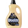 Płyn do prania czarnych i jeansowych tkanin WOOLITE z keratyną, 30 prań, 1,8l